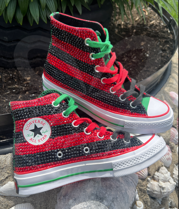 Green and red converse best sale